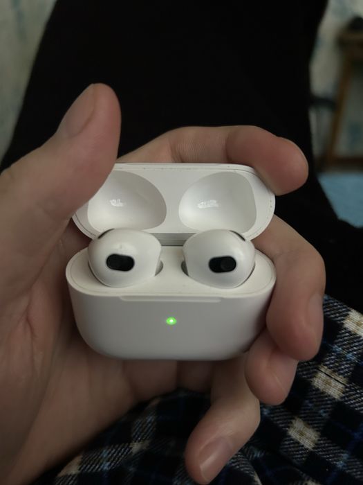 Продам airpods 3