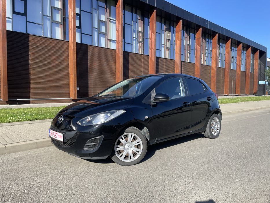 MAZDA 2 2011 — imagine 2