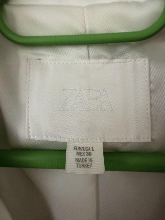 Сако (блейзър) от ZARA . Размер L.