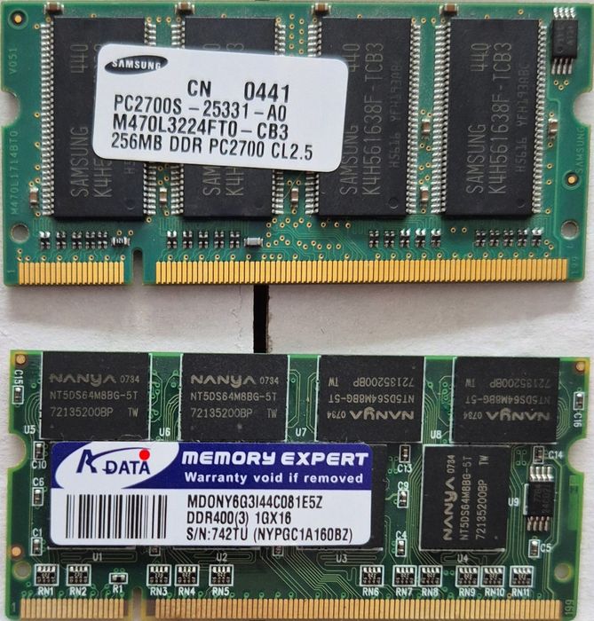 Vând memorii RAM laptop/sodimm DDR1 256MB Samsung + 1GB A-Data