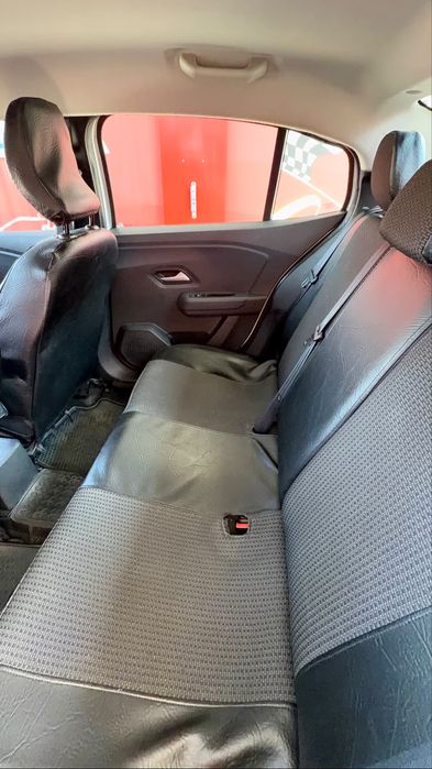 Dacia Logan – Decembrie 2024 | Benzină + GPL | 13.000 €
