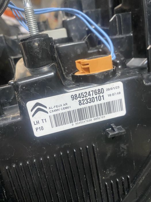Stop stanga led si semnal bec Citroen C5 Aircross an 2022-prezent