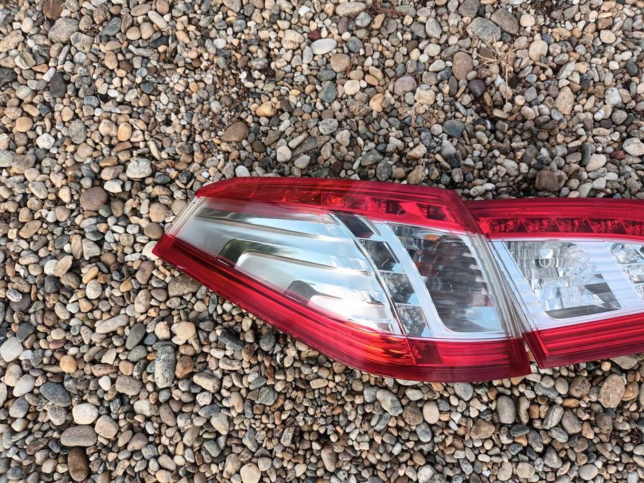 ляв и десен вътрешен външен стоп за пежо 508 комби 10-18 PEUGEOT 508