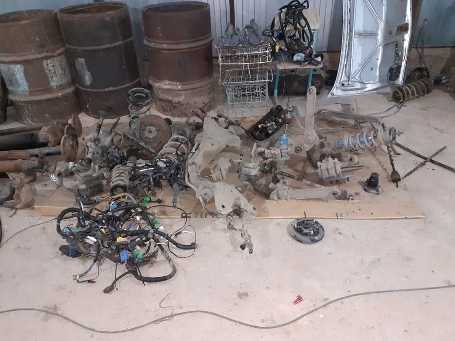 Продам запчасти на Honda Stream.