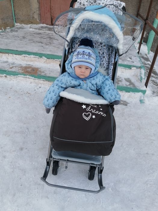 Продам санки коляску