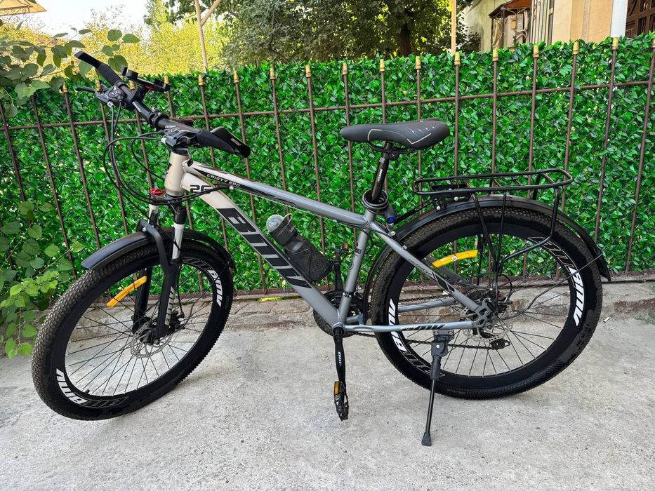 BMV velosiped sotladi