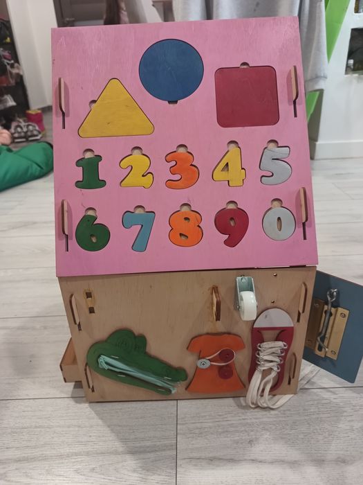 Căsuța activități tip montessori