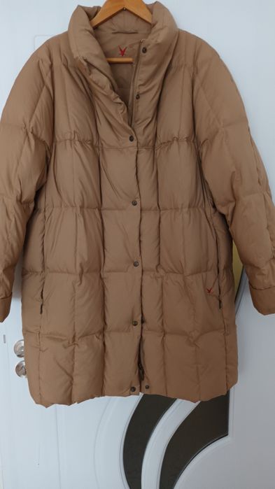 Шуба пълнеж от естествен пух.