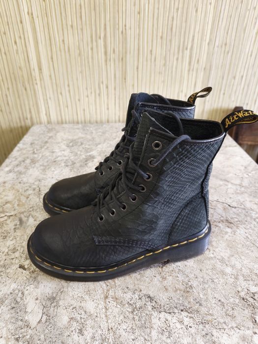 Dr. Martens Python Black боти