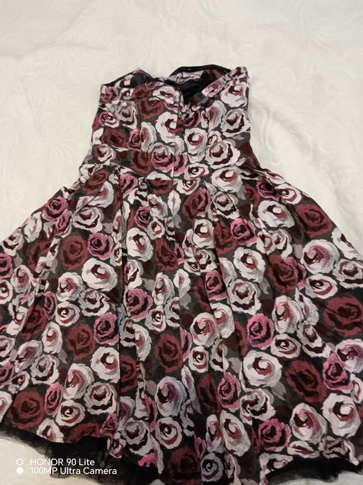 Дамска рокля с тюл