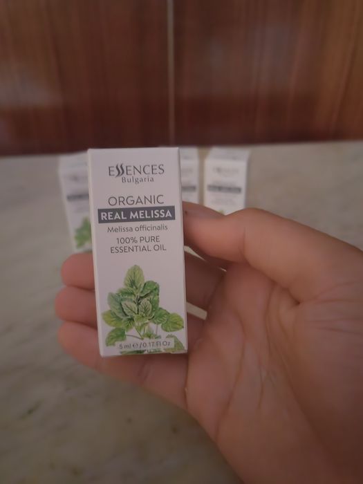 Био етерично масло Маточина – срещу стрес, напрегнатост и срещу херпес