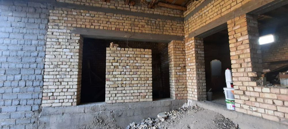 Srocni sotiladi 3sotix 70000$