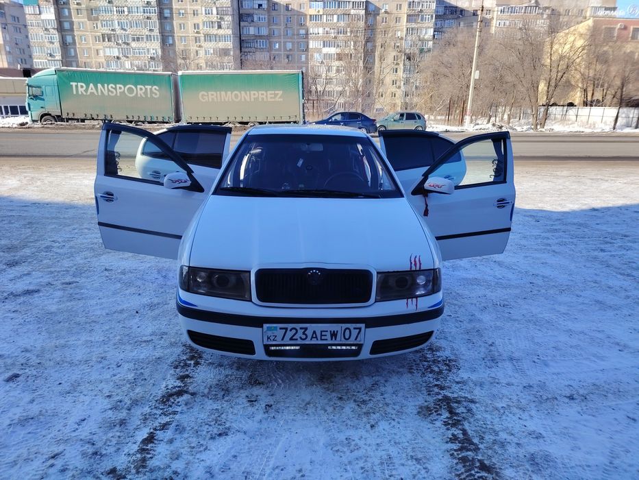 Легковой автомобиль