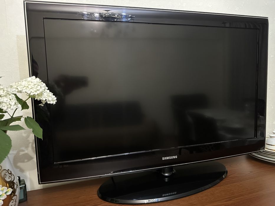 Продам телевизор