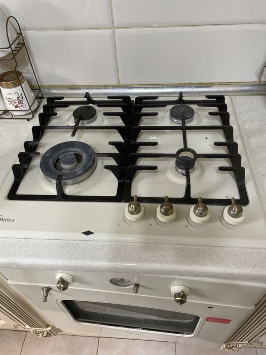 Газплита с электродуховкой