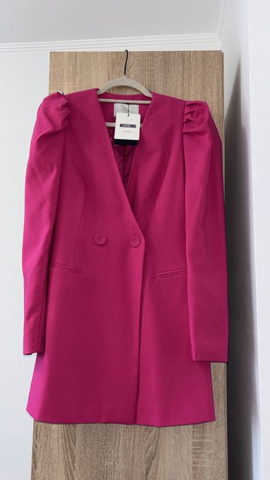 Sacou fucsia MOSCHINO nou