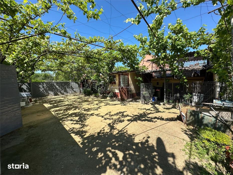 Casa Cocheta, Locuibila imediat,  cu Gradina si Curte,1500mp., Com.Bir
