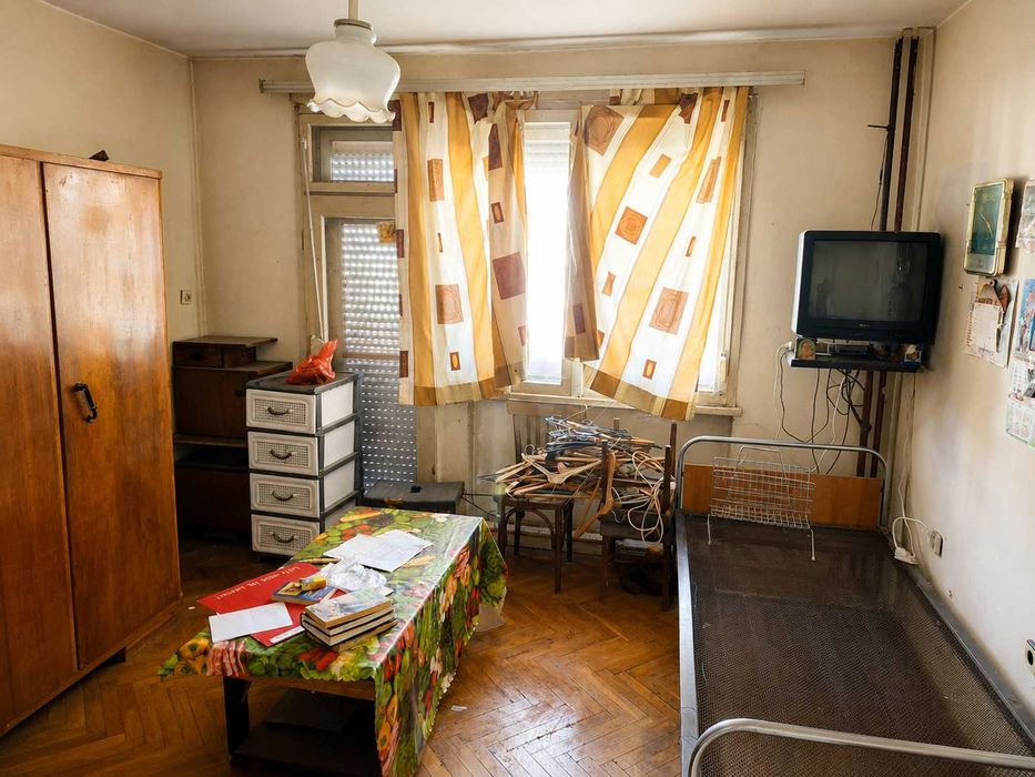 ТРИСТАЕН с гараж, Сторгозия, Лозенка