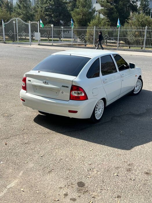 Lada priora  2012 yil prabik 81500