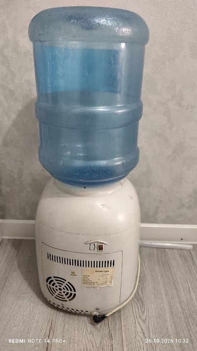 Продам кулер диспенсер