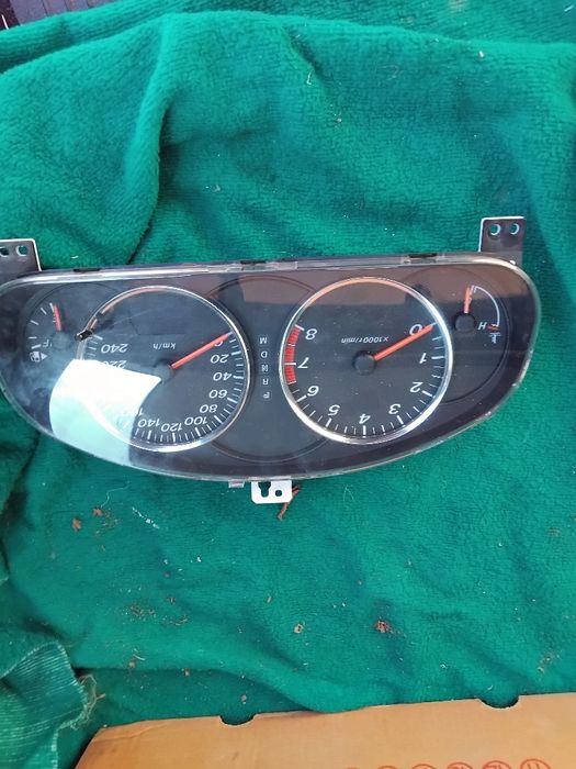 Продавам Mazda 6 2003г 2.3 бензин 4×4 автомат НА ЧАСТИ