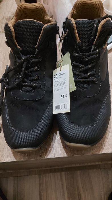 Боти за момче 38 номер