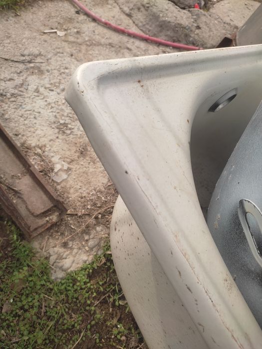 Продам 2 ванны в хорошем состоянии