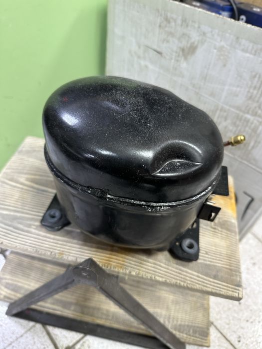 Компрессор от холодильника