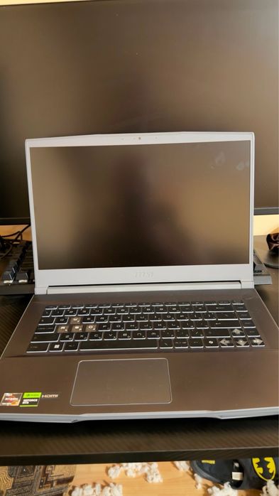 Лаптоп MSI Thin A15 B7VF