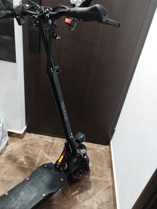 Trotinetă electrică Hallo knight