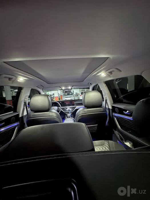 Hongqi HS5 2023 Full pozitsa 4x4 turbina
