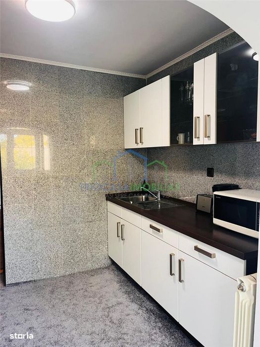 Apartament primitor 2 camere, George Enescu - zona Liceul Energetic