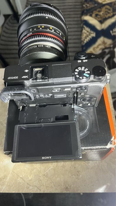 Sony A6400 в отличном состояний