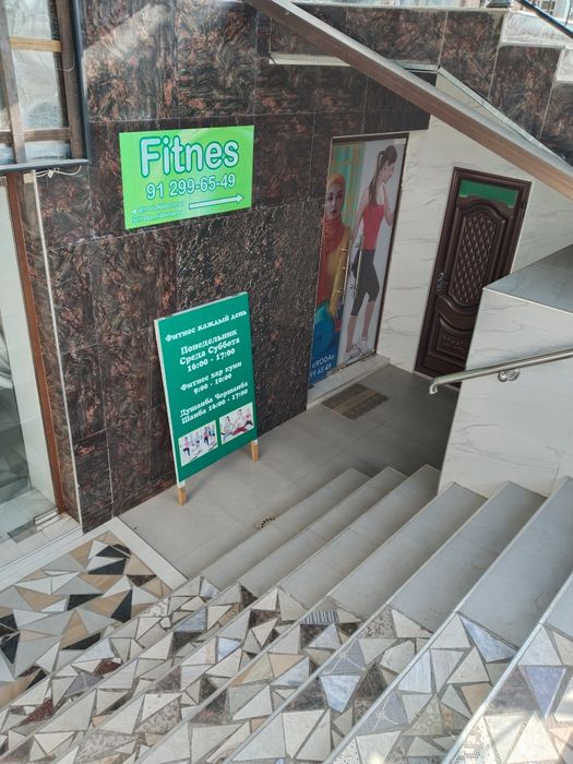 Самарканд  Гагарина кучаси Бизнес учун нотурар жой узимники сотилади