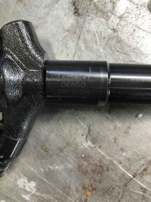 дюзи за mitsubishi l200 2.5 DI-D 1465A041