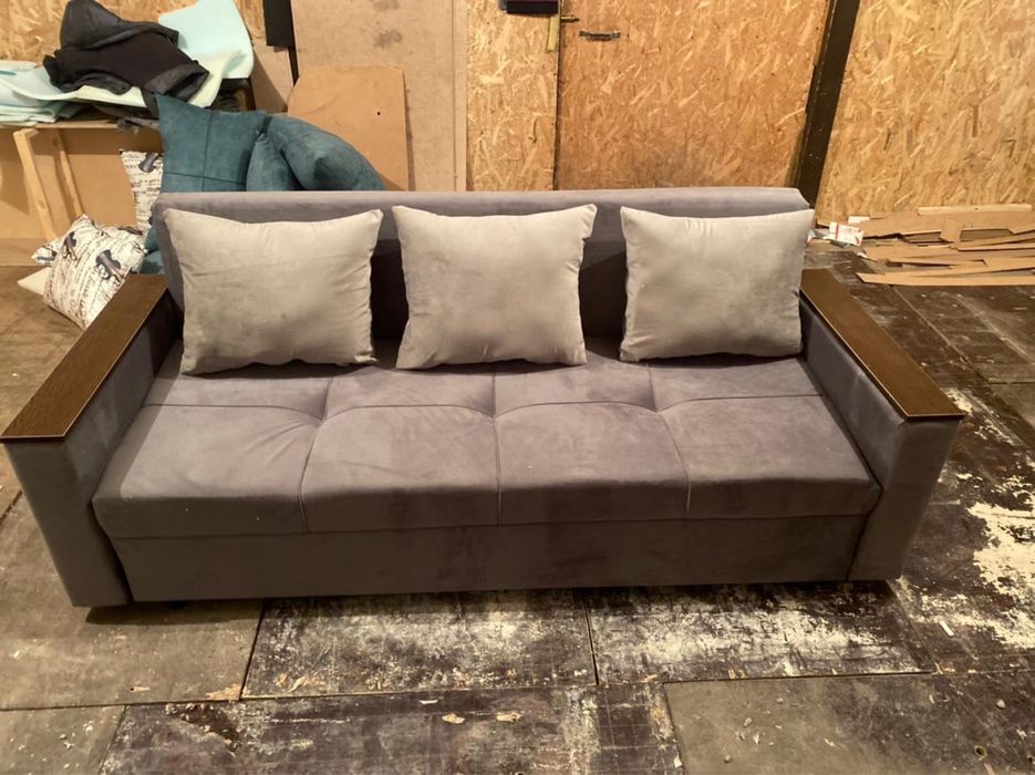 Дивнь кровтт тахта диван