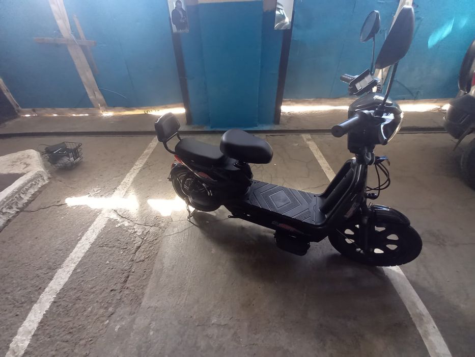 Электровелик шлем в подарок