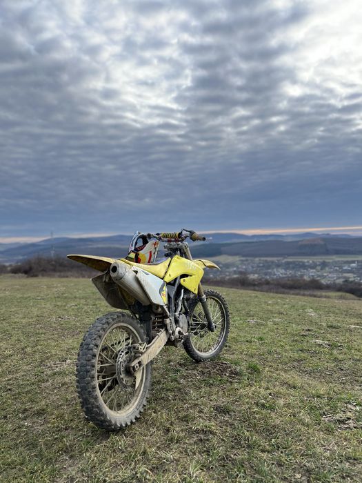 Suzuki rmz 250(sxf,ktm)