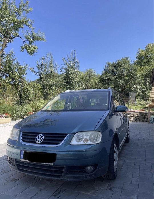 VW Touran 2005 – 7 Locuri – Stare de funcționare bună