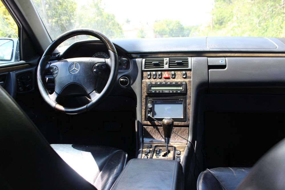 НА ЧАСТИ!!!  Mercedes W210 Е320cdi Седан фейслифт / Мерцедес В210