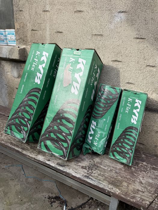 Пружини KYB Mercedes w203 sedan