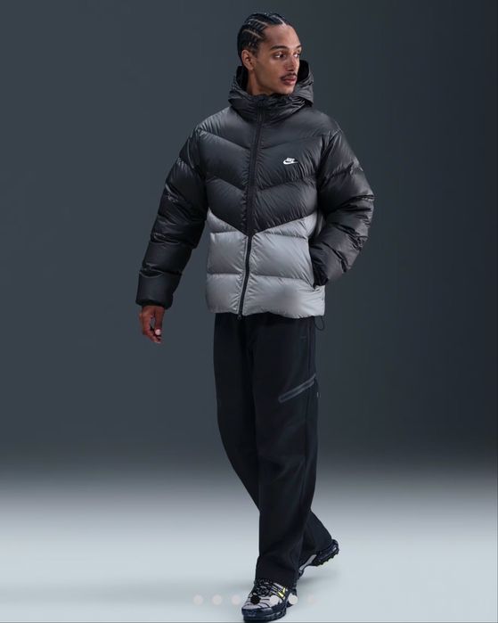 Чисто ново яке Nike WindRunner Therma-Fit