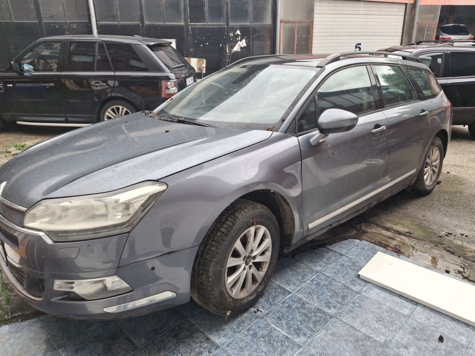 Dezmembrez Citroen C5  1.6 diesel 2011