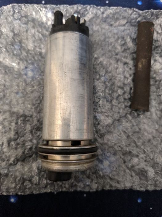 Продам топливный насос Passat