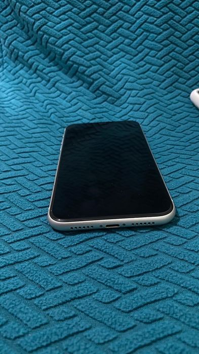 Айфон 11 срочно сатылады