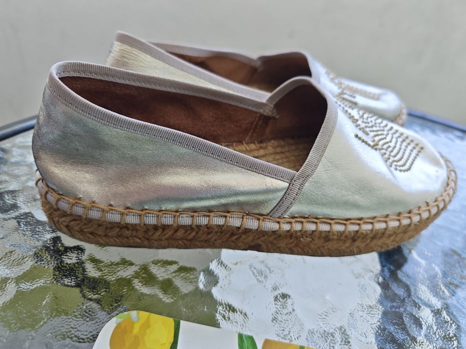 Малко носени обувки 38 номер