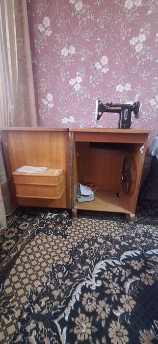 Продаётся швейная машинка