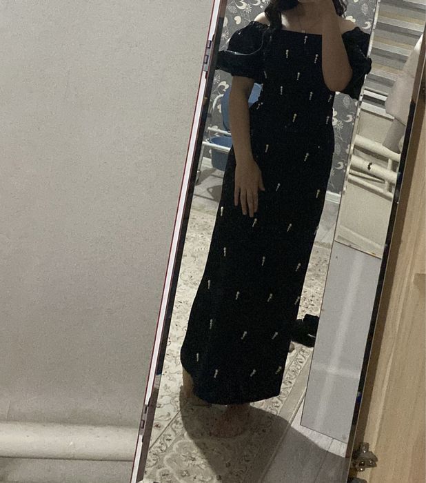 Платья вечерний черный