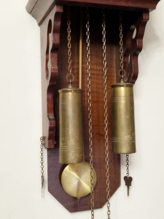 Антикварен холандски стенен-Фрезийски часовник