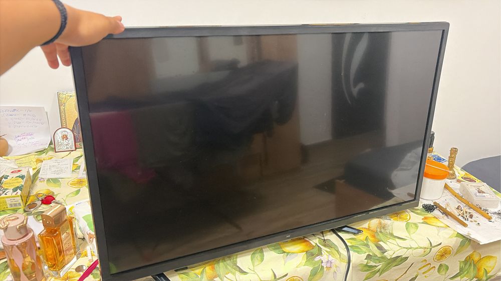 Televizor NEI in stare foarte buna